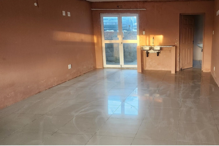 15 Bedroom Property for Sale in Beacon Bay Eastern Cape